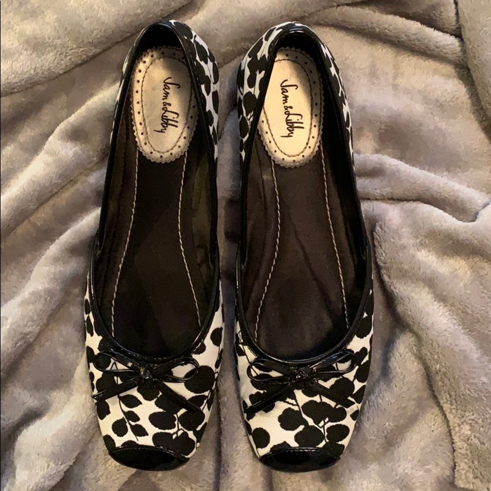 Women’s Sam & Libby Slzees Flats ~ size 8.5M